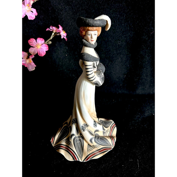 Lenox Other - Lenox Lady Sculpture "Tea At The Ritz" 8.5” - EUC - In Box Fabulous Shroom